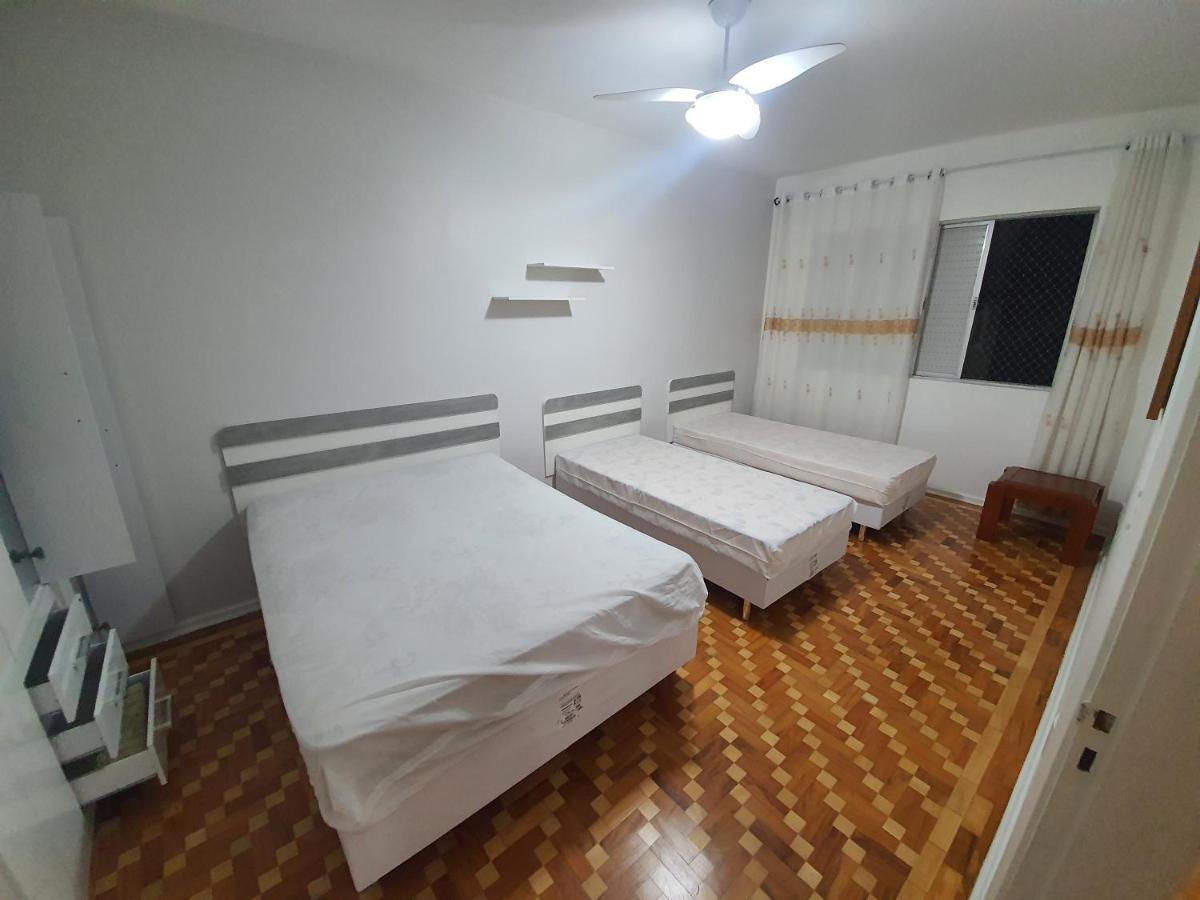 Apto A 250M Da Praia Enseada 瓜鲁雅 外观 照片